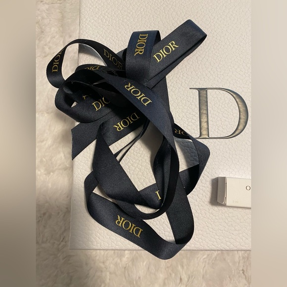SALE❗️New Authentic Dior Box, Ribbon , Card & Perfume with Pouch❗️ - Picture 9 of 15